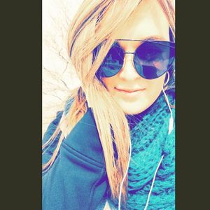 Meet your Posher, Hannah